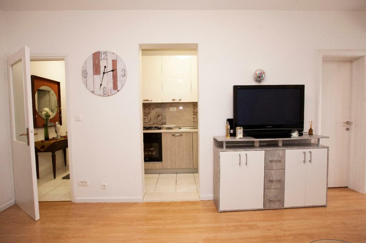 Apartma Maroma *
