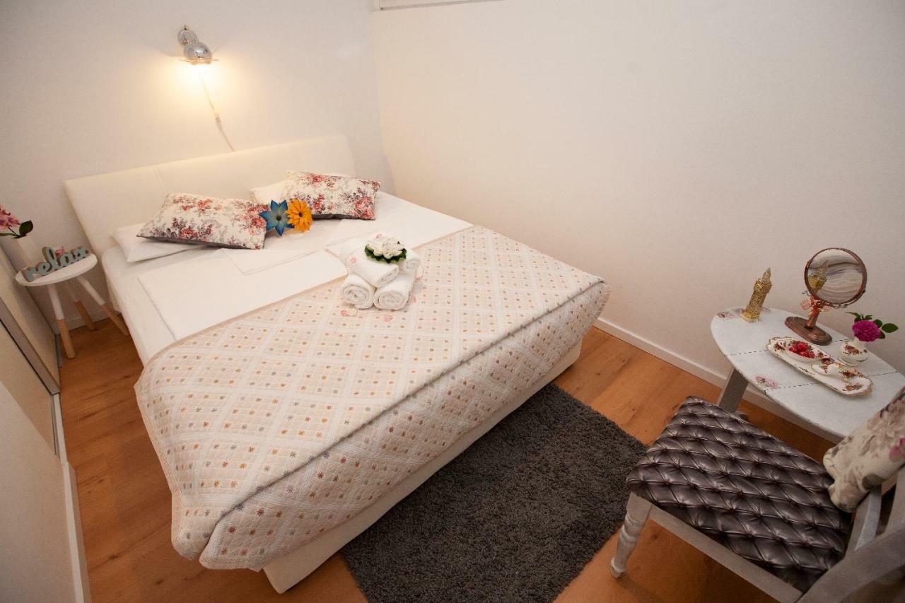 Apartma Maroma *